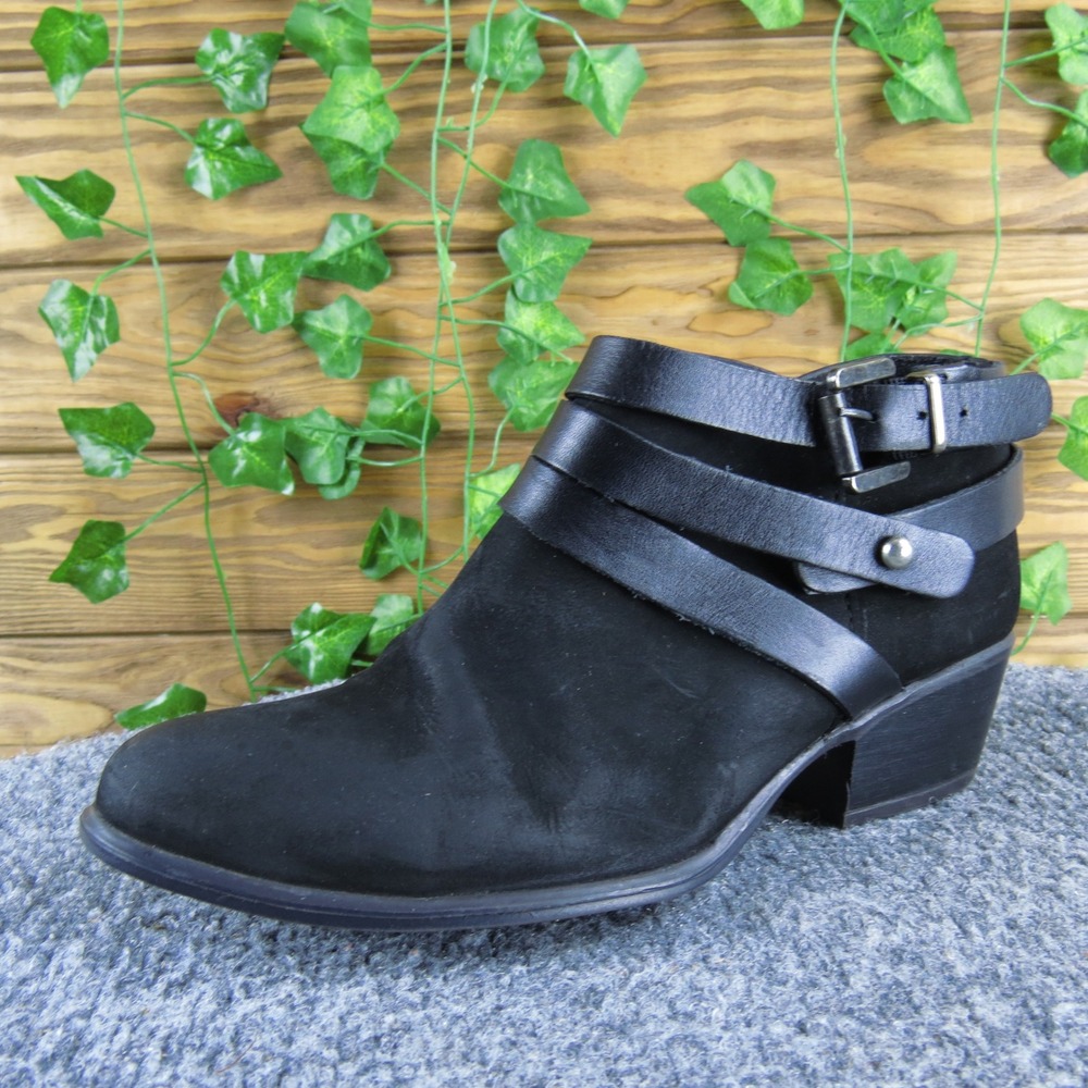 Steve Madden Black Suede Ankle Booties Strap Buckle Detail Block Heel Women 5.5